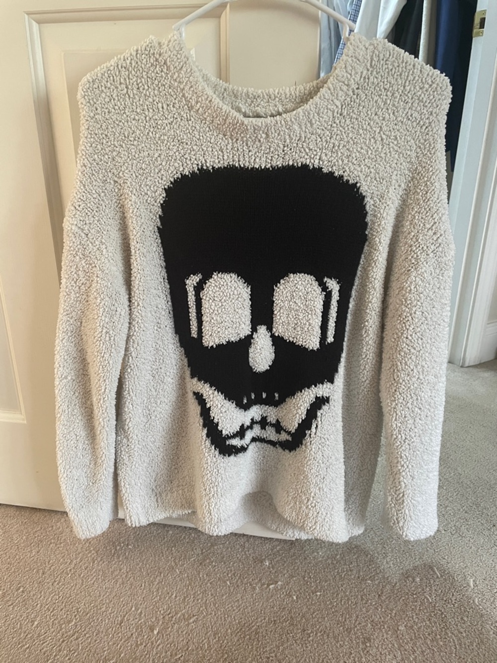 Source Unknown Cream Plush Crewneck Sweater with Black Skull